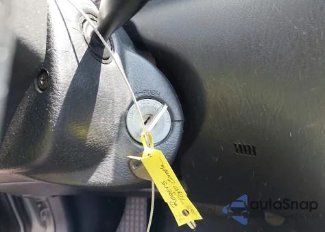 2004 Toyota Corolla S из США, поврежденный, VIN 2T1BR32EX4C249247